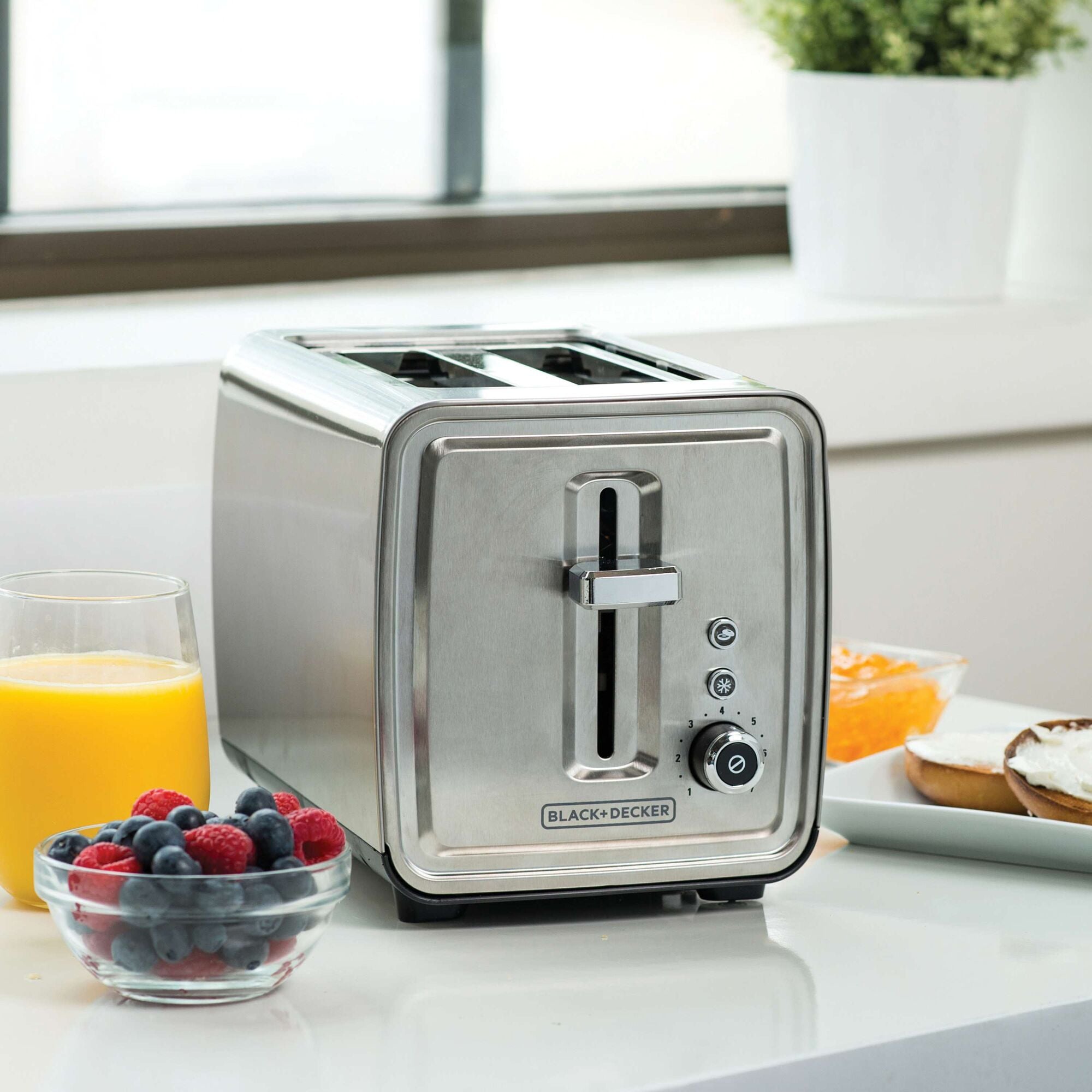 Black-and-decker toaster