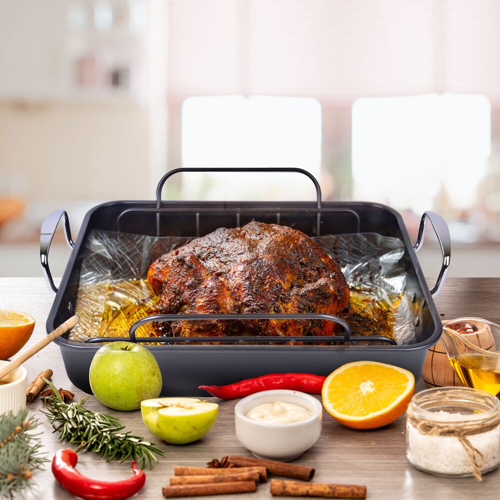 Black-and-decker Roasting Pan with Rack Inside
